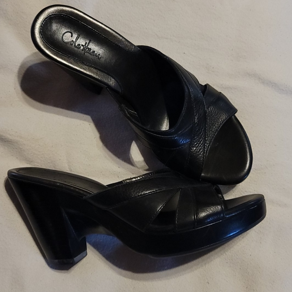 Black platform sandals. - Picture 4 of 9
